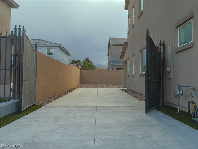 3809 Allen Lane, North Las Vegas, NV 89032