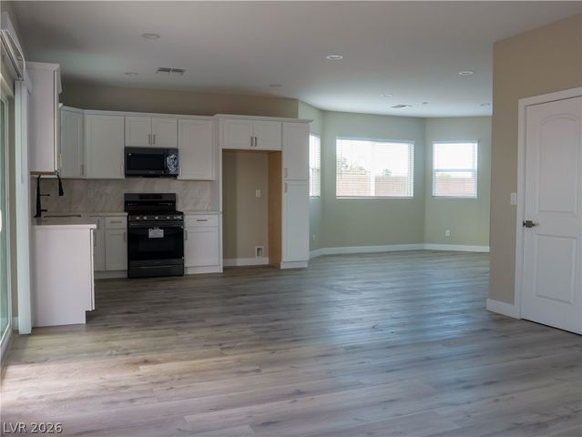 3809 Allen Lane, North Las Vegas, NV 89032
