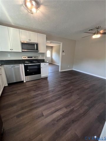 7032 Claybird Ln, Mechanicsville, VA 23111