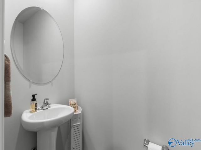 123 Barn Trail Way, Toney, AL 35773