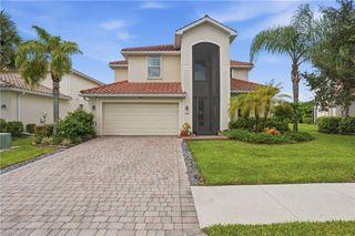 2446 Heydon CIR E, Naples, FL 34120