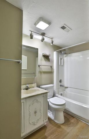 139 Condor Court 139, St Charles, MO 63303