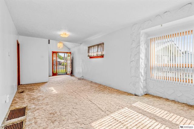 6517 Gilmore Avenue, Omaha, NE 68107