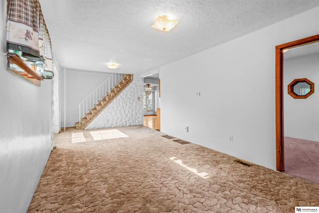 6517 Gilmore Avenue, Omaha, NE 68107