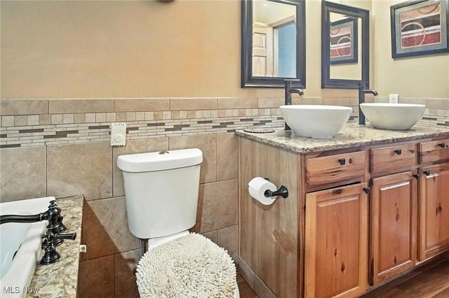 678 Wall Road, Wadsworth, OH 44281