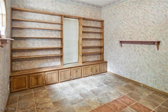 678 Wall Road, Wadsworth, OH 44281