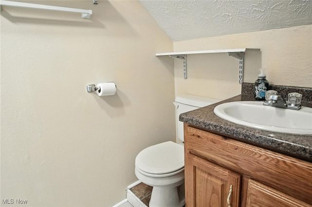 678 Wall Road, Wadsworth, OH 44281