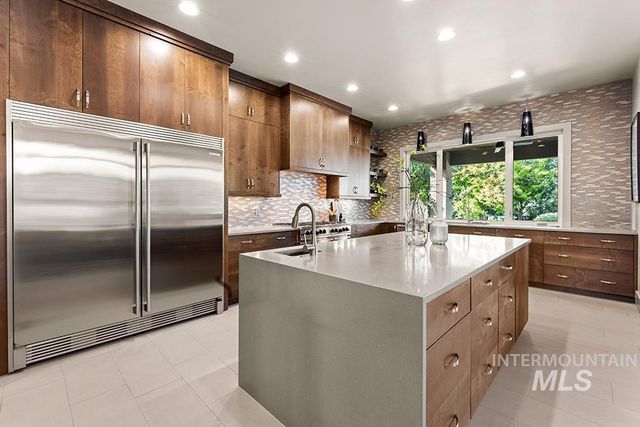 1300 W Windbreaker Ln, Eagle, ID 83616
