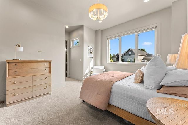1300 W Windbreaker Ln, Eagle, ID 83616