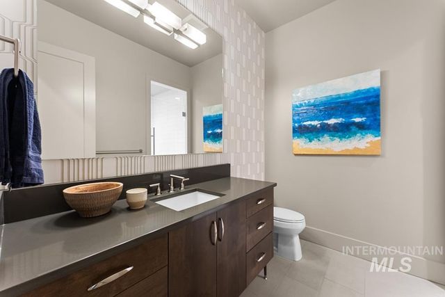 1300 W Windbreaker Ln, Eagle, ID 83616