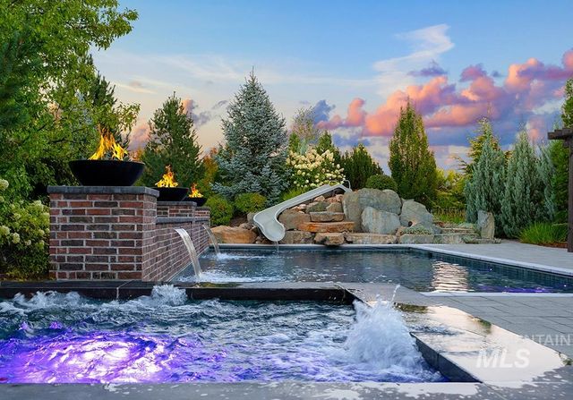 1300 W Windbreaker Ln, Eagle, ID 83616