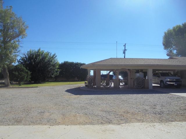 2265 E Chanslor Way, Blythe, CA 92225