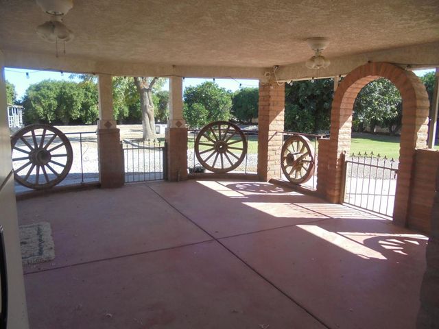 2265 E Chanslor Way, Blythe, CA 92225