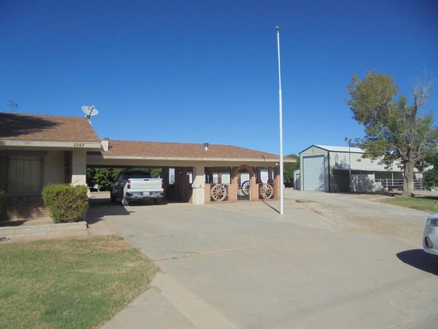 2265 E Chanslor Way, Blythe, CA 92225