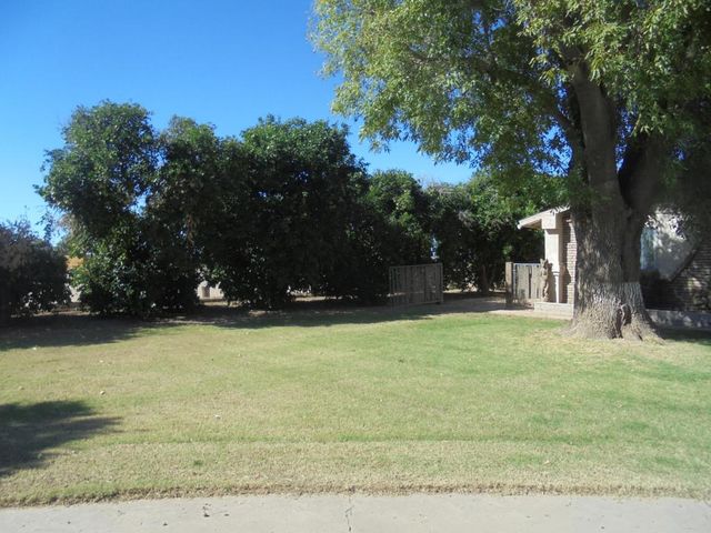 2265 E Chanslor Way, Blythe, CA 92225