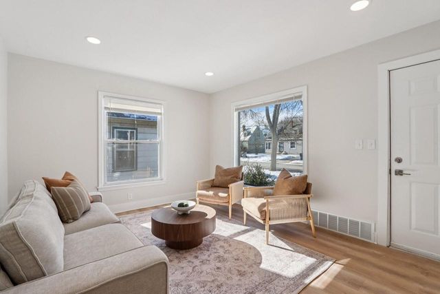 5452 N 56th STREET, Milwaukee, WI 53218