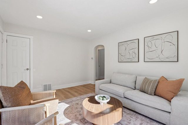 5452 N 56th STREET, Milwaukee, WI 53218