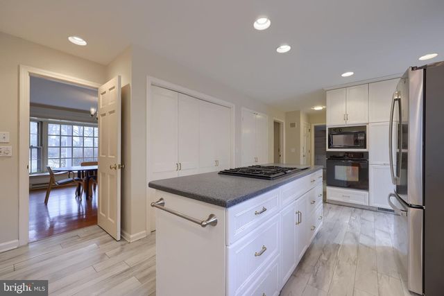 1428 CENTER RD, Lancaster, PA 17603