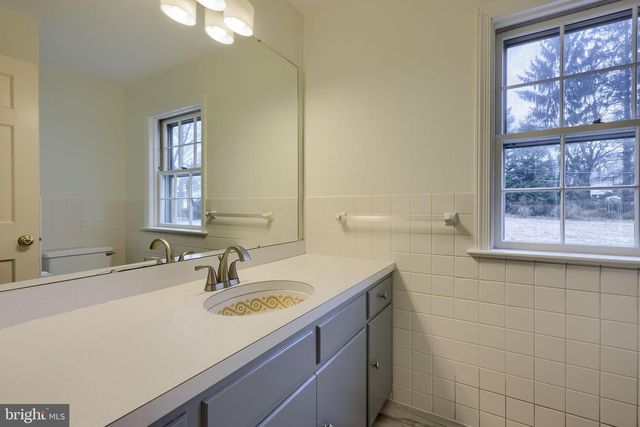 1428 CENTER RD, Lancaster, PA 17603