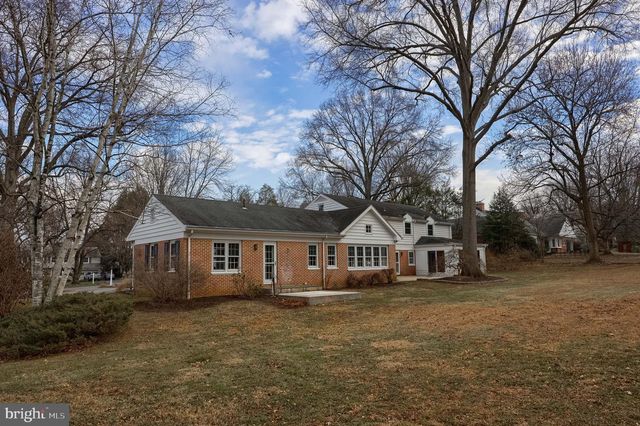 1428 CENTER RD, Lancaster, PA 17603