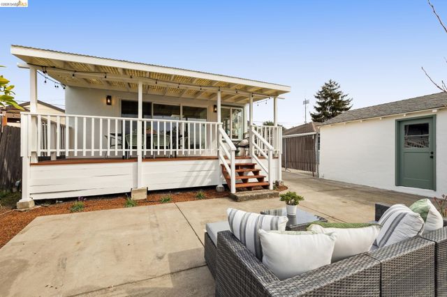 535 Ashbury Ave, El Cerrito, CA 94530