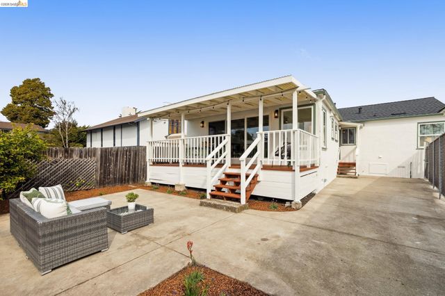 535 Ashbury Ave, El Cerrito, CA 94530