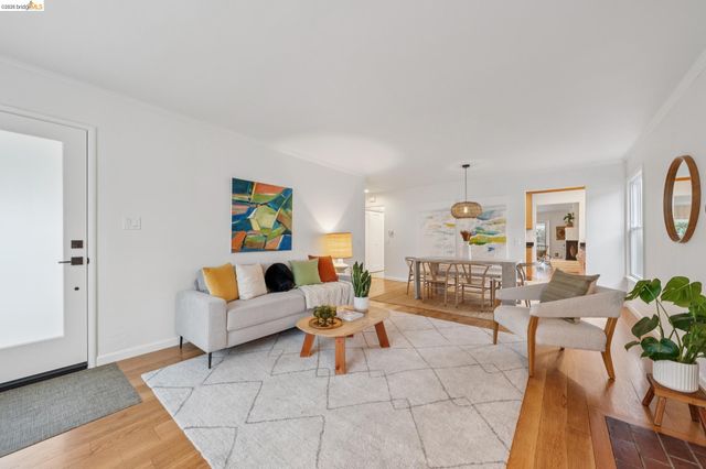 535 Ashbury Ave, El Cerrito, CA 94530