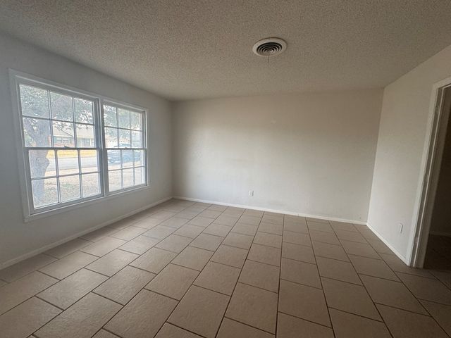 3328 Camarie Ave, Midland, TX 79707