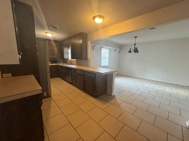 3328 Camarie Ave, Midland, TX 79707