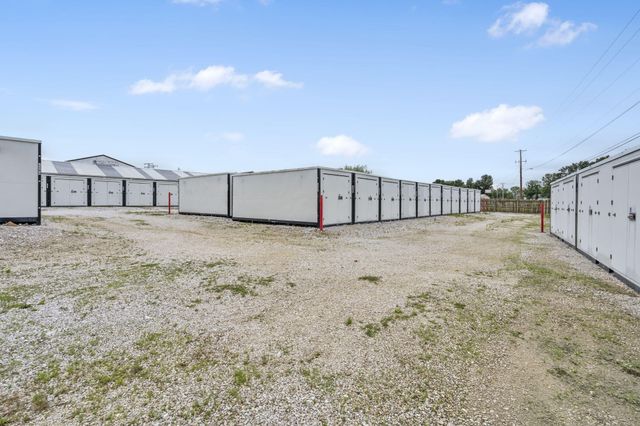 2110 Airpark Road, Ozark, MO 65721