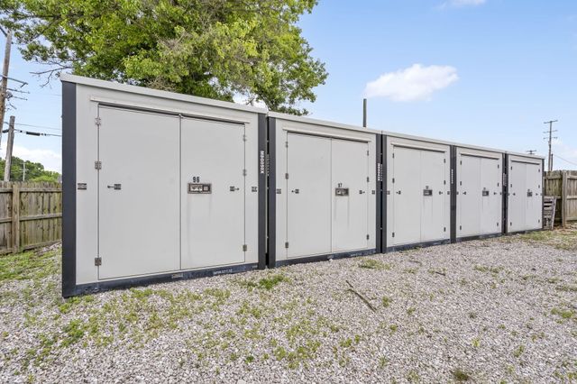 2110 Airpark Road, Ozark, MO 65721