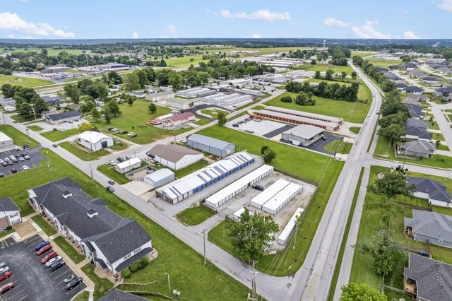 2110 Airpark Road, Ozark, MO 65721