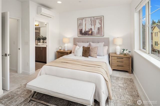 15711 NE 14th Alley, Bellevue, WA 98008