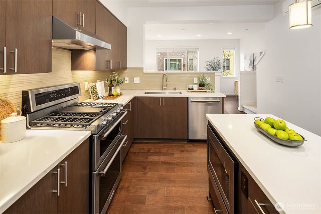 15711 NE 14th Alley, Bellevue, WA 98008