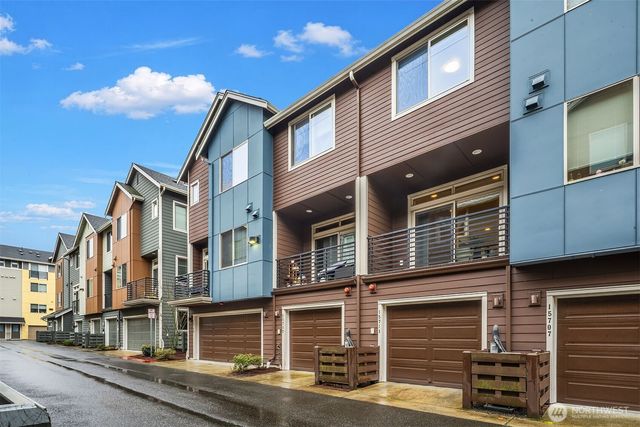 15711 NE 14th Alley, Bellevue, WA 98008