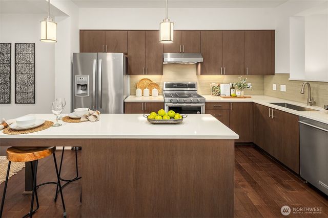 15711 NE 14th Alley, Bellevue, WA 98008