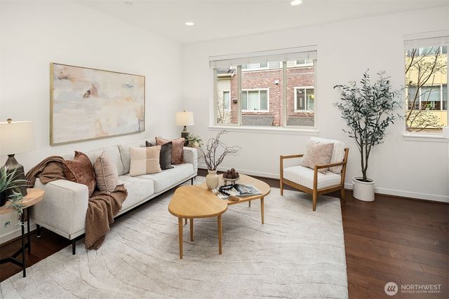 15711 NE 14th Alley, Bellevue, WA 98008