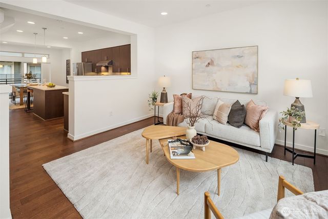 15711 NE 14th Alley, Bellevue, WA 98008