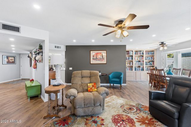 10457 W CAMPANA Drive, Sun City, AZ 85351