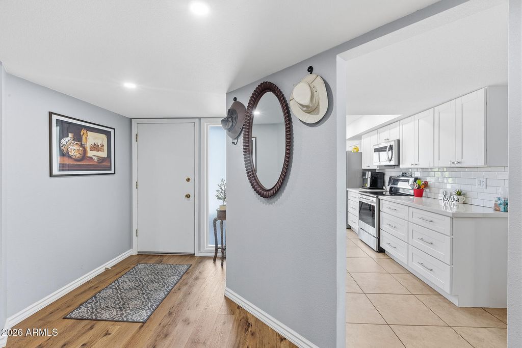 Image 18 of property listing at 10457 W CAMPANA Drive, Sun City, AZ 85351