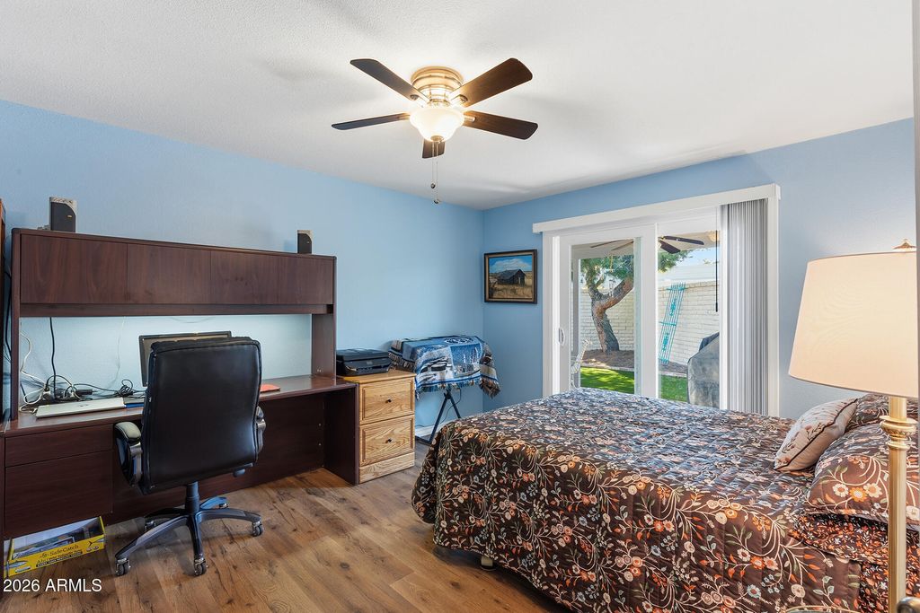 Image 29 of property listing at 10457 W CAMPANA Drive, Sun City, AZ 85351