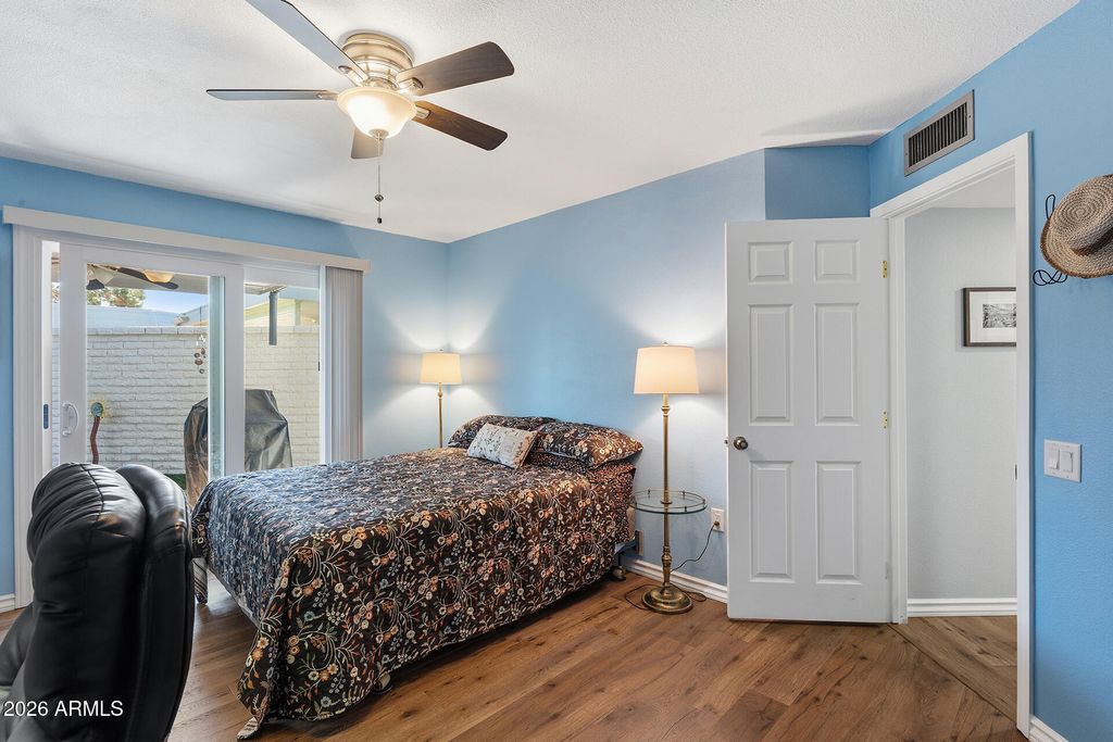 Image 30 of property listing at 10457 W CAMPANA Drive, Sun City, AZ 85351