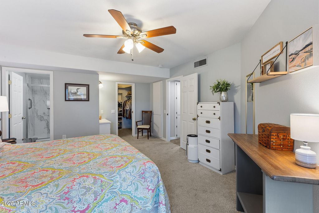 Image 34 of property listing at 10457 W CAMPANA Drive, Sun City, AZ 85351