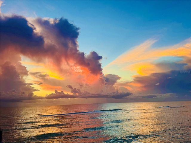 821 LAGUNA DRIVE, Venice, FL 34285