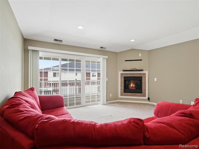 14294 Moravian Manor Circle, Sterling Heights, MI 48312