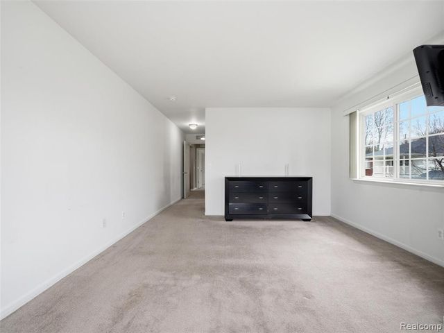 14294 Moravian Manor Circle, Sterling Heights, MI 48312