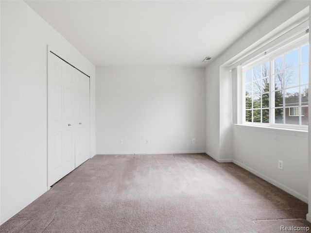 14294 Moravian Manor Circle, Sterling Heights, MI 48312