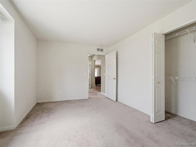 14294 Moravian Manor Circle, Sterling Heights, MI 48312