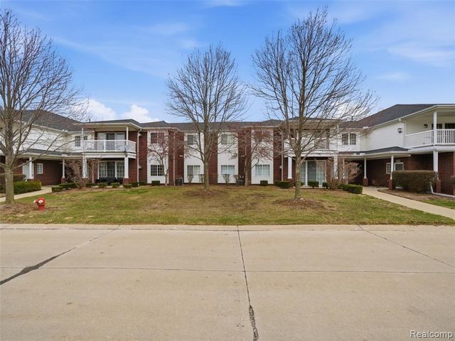 14294 Moravian Manor Circle, Sterling Heights, MI 48312