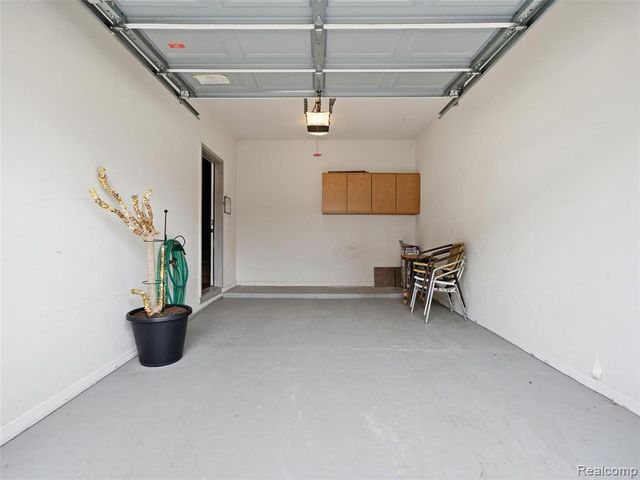 14294 Moravian Manor Circle, Sterling Heights, MI 48312